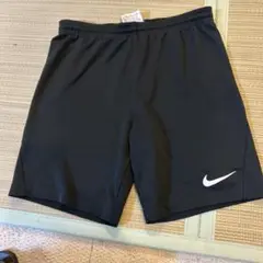 Nike ブラック ハーフパンツ