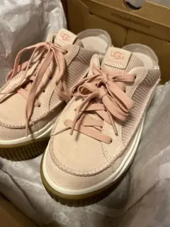 UGG ピンク スニーカー　厚底