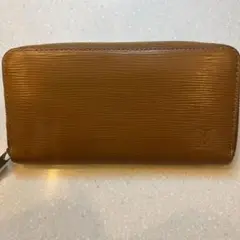 【LOUIS VUITTON】エピ ジッピーウォレット