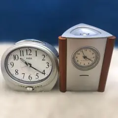 Pyxis 目覚まし時計 と木目調三面時計セット