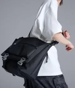 【犬飼京×DEVICE】 コブラバックル メッセンジャーバッグ