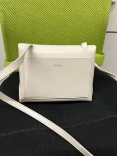 Item thumbnail for item 32860381-69e4-478a-9677-1072900b79d9