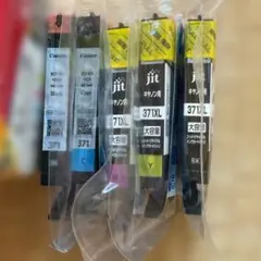 Item thumbnail for item fc0ab1ab-b8ba-49b1-8c44-ed16792c657c