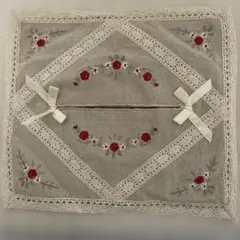 保管品 ティッシュボックスカバー 刺繍入り 花柄