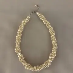 ホワイトパール多層ネックレス