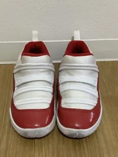 22cm 白 赤 ジョーダン 11 レトロ リトル フレックス スリッポン NIKE ナイキ エアジョーダン11 レトロ スニーカー スリッポン