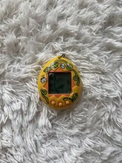 森で発見たまごっち イエローカラー