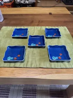 青色花模様皿5枚セット