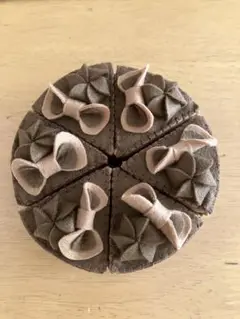 フェルトおままごと・チョコケーキ