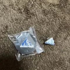 mont-bell ピンバッジ 2個セット