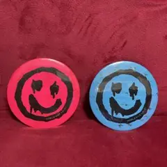 ワールドワイドラブ スマイル 缶バッジ ピンク ブルー