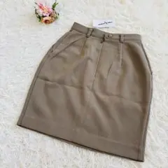 【新品タグ付き】newbasic ベルメゾン タイトスカート グレージュ S相当