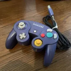 ゲームキューブ　コントローラー　パープル