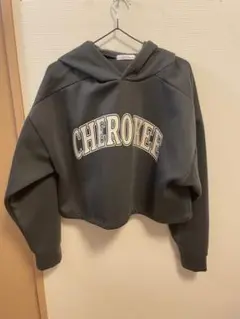 ショート丈パーカー