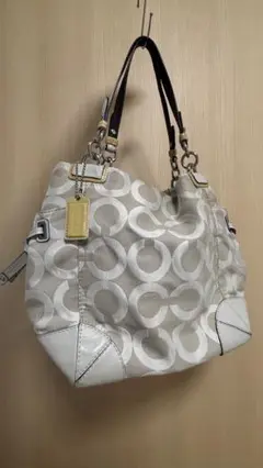 Item thumbnail for item 115a254d-88e2-4bab-bc9f-ff23843a37c5