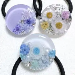 ②レジンヘアゴム。3個セット。スターフラワー。花かんざし。八重咲きコデマリ。薔薇