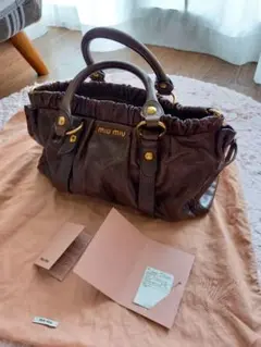 年末お値下げ⭐miu miu⭐ミュウミュウ⭐ショルダーカバン⭐バック