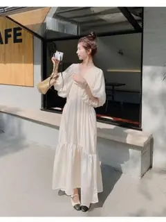 新品✨新作ベージュワンピース　フィッシュテールのロングワンピ　M
