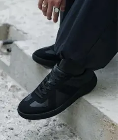 VOLUME SOLE GERMAN TRAINER