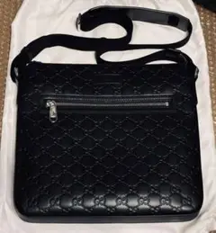 新品 GUCCI グッチ 本革 シグネチャー レザー メッセンジャーバッグ