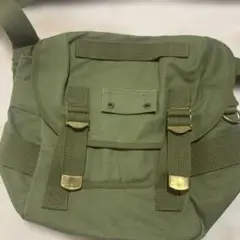 ミリタリーショルダーバック