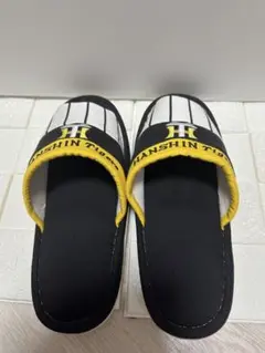 Item thumbnail for item 79393c1a-f9b5-43f7-b3e6-2dbdb9de60ff