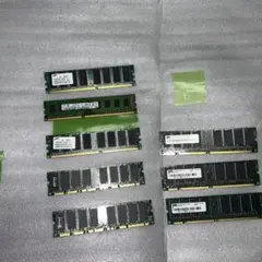 ジャンク品　メモリ　８枚