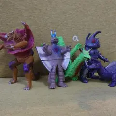 ムカデンダー 硬質ソフビタグ付き バンダイ 新品未使用 ウルトラマン 怪獣　特撮 ムカデンダー