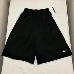 新品 NIKE ナイキ バスケット バスケ　パンツ　ハーフパンツ　XL 黒 白