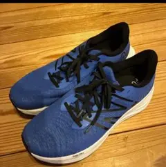 New Balance FUELCELL トレーニングシューズ 青28