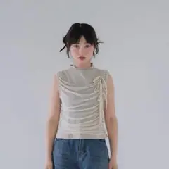 ギャザー ノースリーブトップス アイボリー ウニュイ Uenui