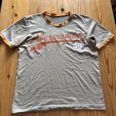 【古着】 Abercrombie 胸ロゴ Tシャツ Ｍサイズぐらい カーキっぽい