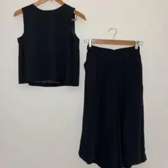 黒のフレアパンツセットアップ