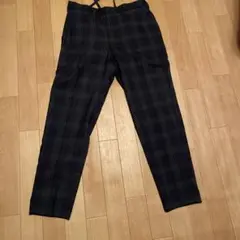 GU イージー　スラックス　アンクルパンツ　チェック