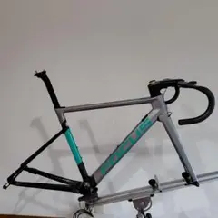 【値下げ】Focus カーボン フォーク X-Series Carbon Fork | Kuwahara Official