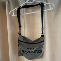 お洋服に付いてたメンズサコッシュ　カーキ