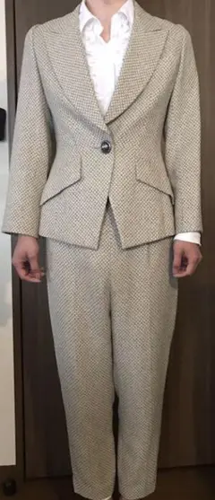 クリスチャン・ディオールのパンツスーツ