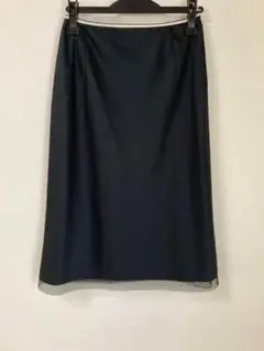 アンケート　黒いタイトスカート ひざ丈 透け感あり