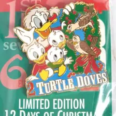 Disney Store 限定 2 Turtle Doves ピンバッジ