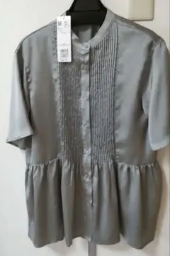 a.v.v 半袖トップスグリーン タグ付き 未使用