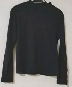 ユニクロ UNIQLO 長袖 黒 カットソー