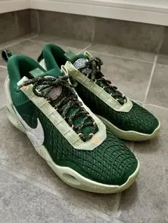 NIKE コズミックユニティー　スニーカー　バスケ　グリーン　26cm US8