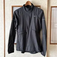 NIKE ナイキ　ハーフジップ ウィンドブレーカー ブラック　軽量