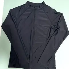レディース ラッシュガード M 黒 前チャック　シンプル　長袖