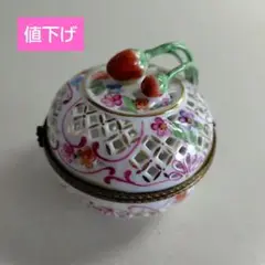 【値下げ】 ヨーロピアンラブ 透かし細工 ポプリケース/小物入れ 苺モチーフ