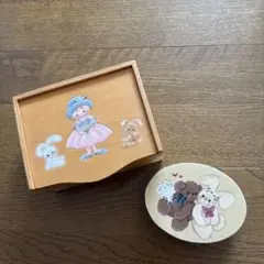 木製小物入れ と印鑑ケース女の子と動物のイラスト