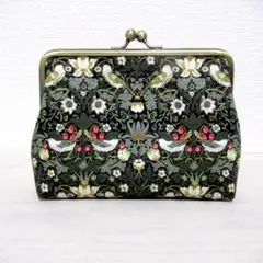 Item thumbnail for item 95716eb8-e57f-4c97-8bf8-bfd8b221db8e
