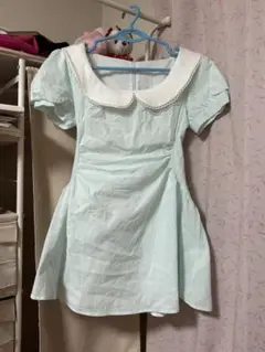 レトロスタイルライトグリーンパフスリーブミニワンピース