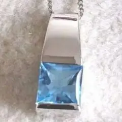 シルバーカラー ネックレス