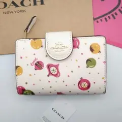 新作 新品 COACH 折り財布